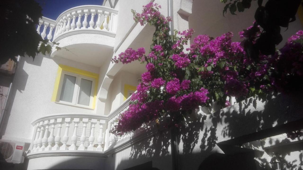 Apartments Vodice Marica Buitenkant foto