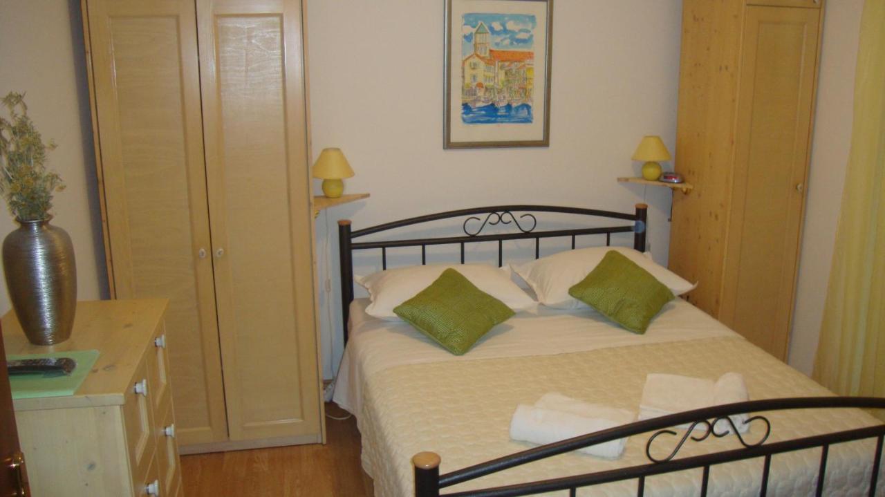 Apartments Vodice Marica Buitenkant foto